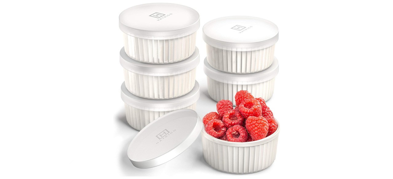 Hatrigo Porcelain Ramekins with Silicone Storage Lids, Set of 6
